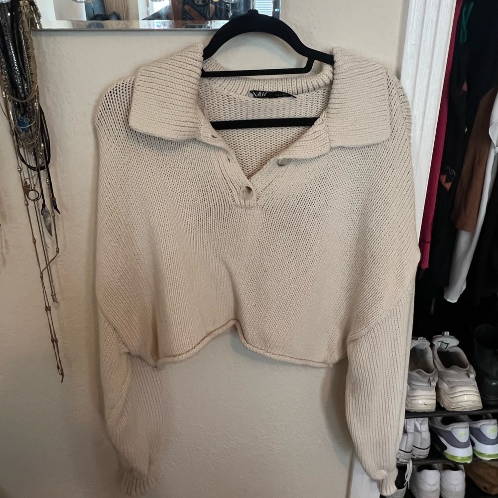 Cropped urban outfitters cream sweater